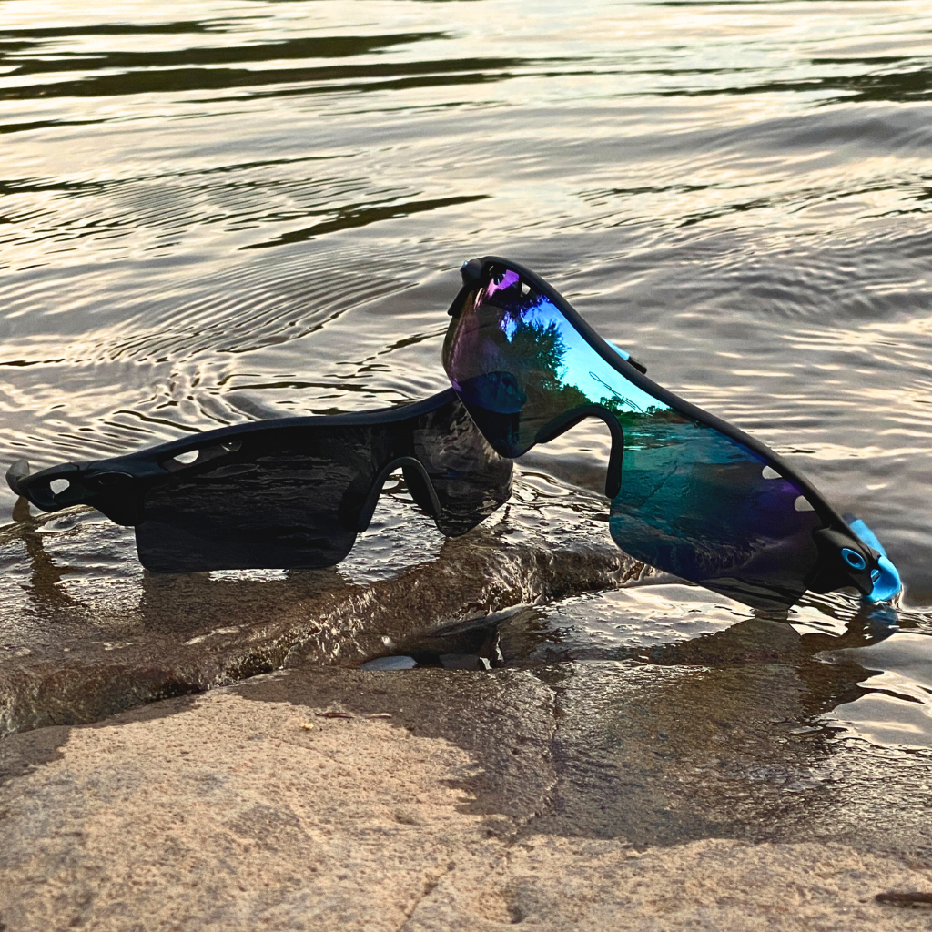 Óculos esportivos, Óculos para corrida, Óculos para ciclismo, Óculos com proteção UV, Óculos com lentes polarizadas, Óculos leves para esportes, Óculos com grip antiderrapante, Óculos para atividades ao ar livre, Óculos de alta performance, Óculos com design aerodinâmico, Óculos resistentes a impactos, Óculos com lentes espelhadas, Óculos para treino e competição, Óculos com armação ajustável, Óculos com ventilação aprimorada, Óculos com estilo futurista, Óculos com lentes coloridas, Óculos com armação over